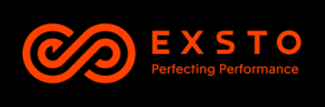 Logo orange symbolisant l'infini sur fond noir avec le texte EXSTO perfecting performance